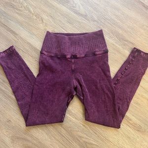 Avocado ribbed leggings! Size XS/S ♥️